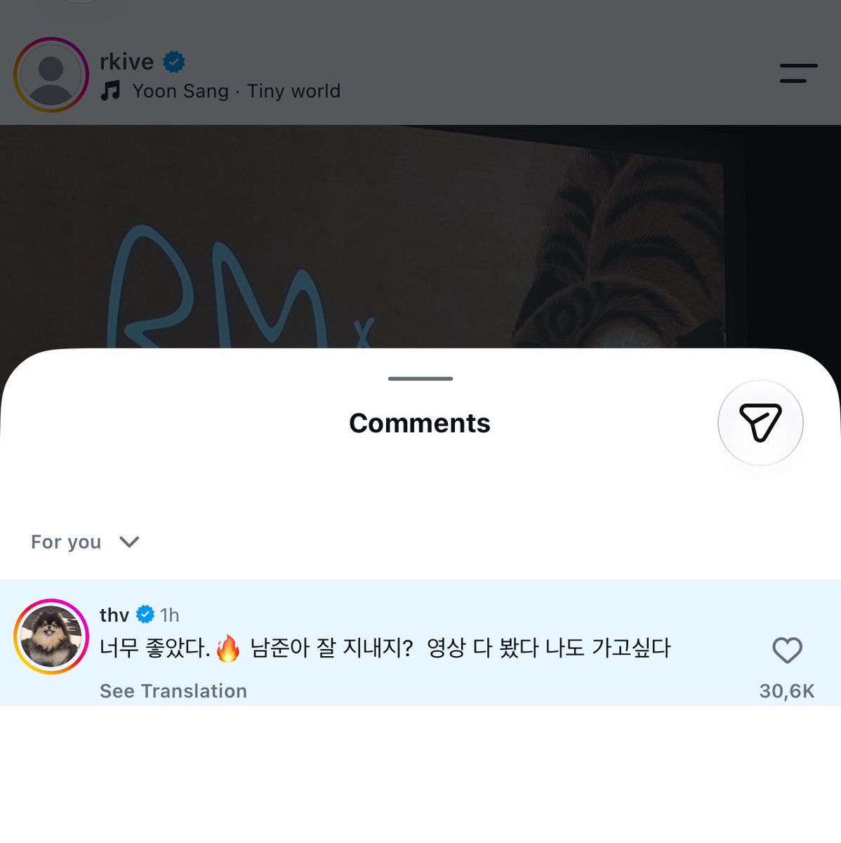 thvchapters's tweet photo. 🐰 “I want to go too”

🐻 “I really liked it 🔥 namjoon you doing well, right? I watched all the videos. I want to go too.”

something so endearing about jungkook and taehyung commenting on namjoon’s post saying they want to go to the exhibition when he’s probably heard them say it ten thousand times in person already, but they still want to reinforce it for the whole world to know. they love him so much 🥺
