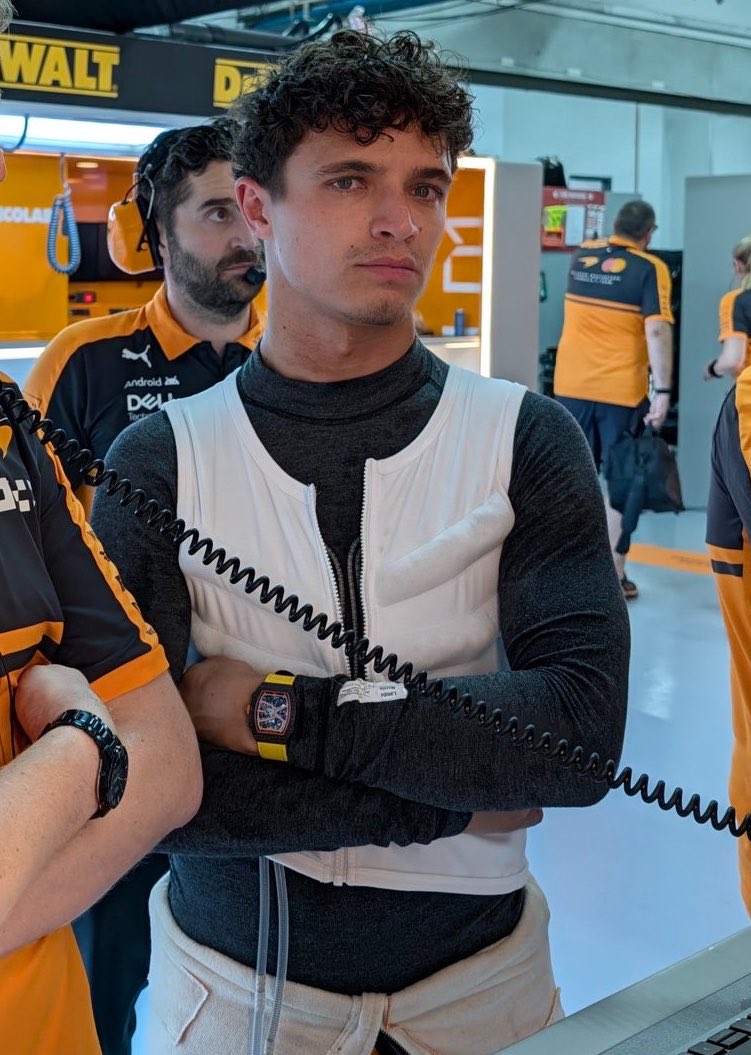 lando_mp3's tweet photo. bicep bicep bicep https://t.co/kVjJpvaMWL