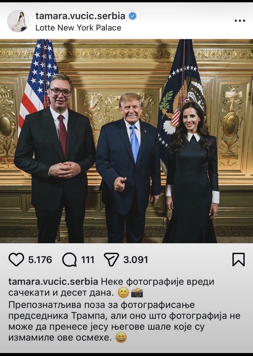 BezStraha26279's tweet photo. VUČIĆ NADUVAO TAMARU 

VUČIĆ JE DANAS BIO NA IVICI SUZA KAD JE ŠAROVIĆ OBJAVIO DA SE  VUČIĆ SLIKAO SA TRAMPOM OD KARTONA 

PA JE ODMAH NAZVAO TAMARU I URLAO NA NJU NAZVAVŠI JE GLUPAČOM I GUSKOM JER GA JE 

NAGOVORILA DA SE SLIKA SA KARTON TRAMPOM
TAMARA JE KRENULA DA POPRAVLJA ŠTETU PA JE BRŽE BOLJE POSTAVILA 

SVOJU SLIKU SA MENALIJOM IZ MARTA MESECA 2025 NE BI LI ISPALO DA SE SAD U NJUJORKU VIDELA SA NJOM