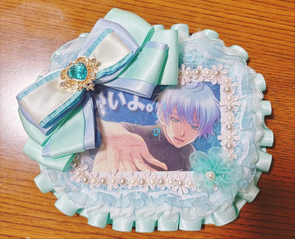 moonlit_622's tweet photo. 本日のはば学手芸部の活動です https://t.co/sXHQYpyKoR