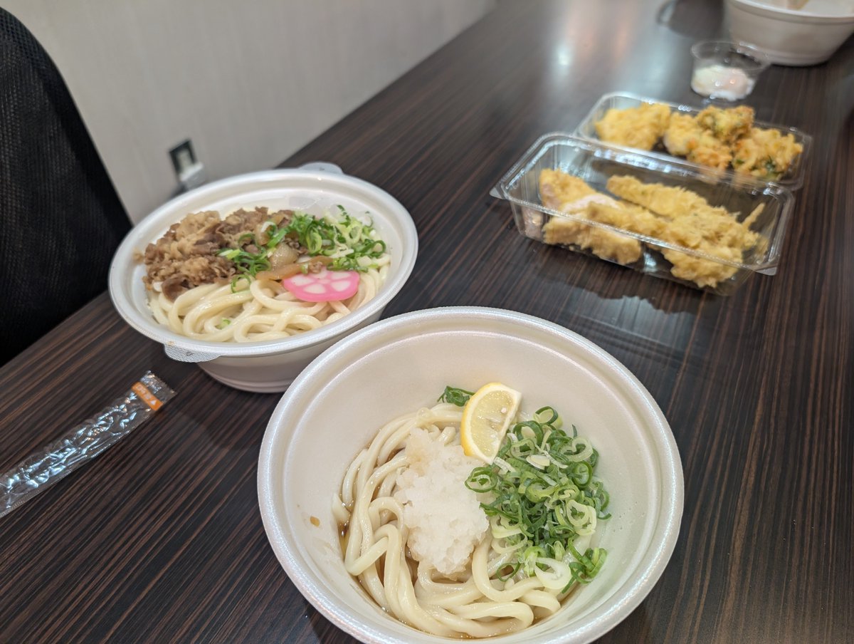 wise_iyasaka's tweet photo. はなまるうどん
天ぷら定期券が発売中です✨
400円でうどん1杯に天ぷら1つ無料というお得感✨我が社はみんなで使うので本当にお得だと実感しております！
ありがとうはなまるうどんさん https://t.co/sl15rGEqkv
