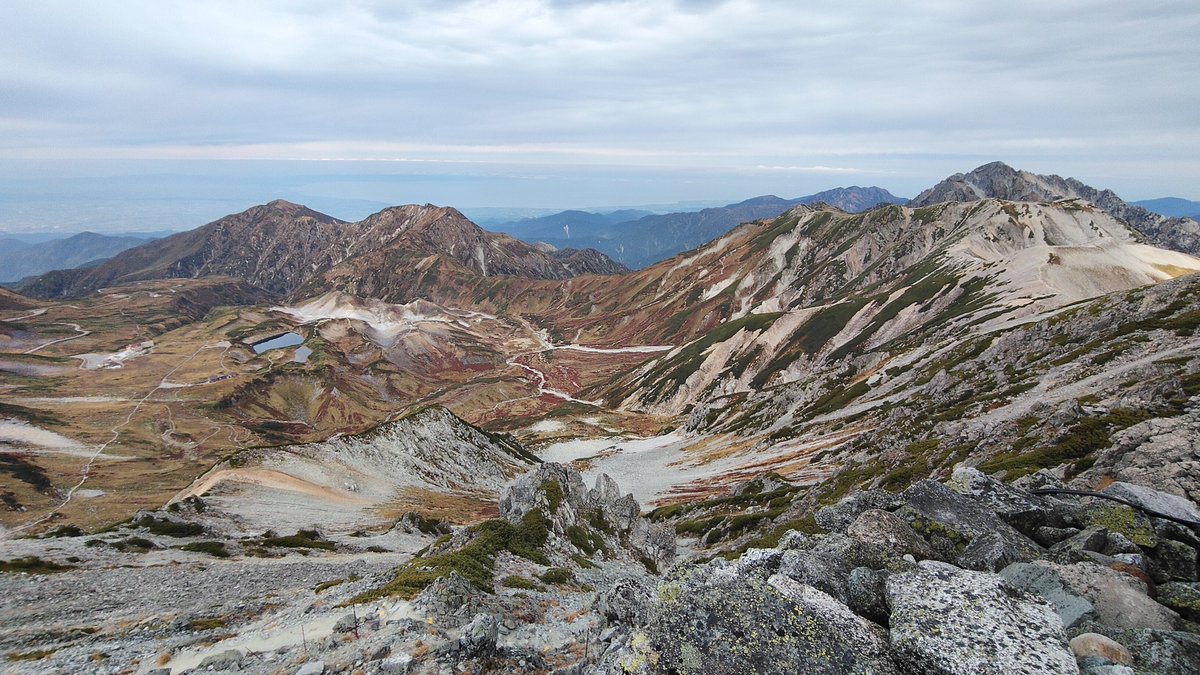saltaine's tweet photo. 秋めく室堂&amp;雄山へ、立山駅から
ひんやりした風が吹く、いい季節だった https://t.co/C0CeZ48b79