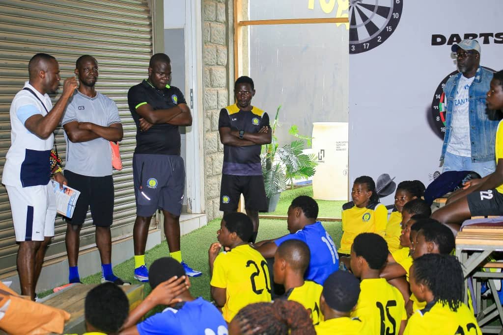 ura_lfc's tweet photo. Our CEO Allan Munaaba had a word with the Women Tax Collectors at Hamz Stadium, urging them to keep working hard, live by the club’s values and always fight for and protect the badge—on and off the pitch. 

#URALadiesFC | #OneTeamOneDream https://t.co/OEZYpmMLmb