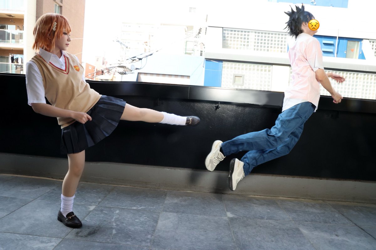 mian111232's tweet photo. Cosplay

とある科学の超電磁砲/
　　　　　　     御坂美琴・上条当麻

『チェイサー!!』  的な
(上条の吹っ飛ばされ方が綺麗すぎたので見て✨️)
📸:@kito_3388さん
 #あにULA https://t.co/TOBGaK42cM
