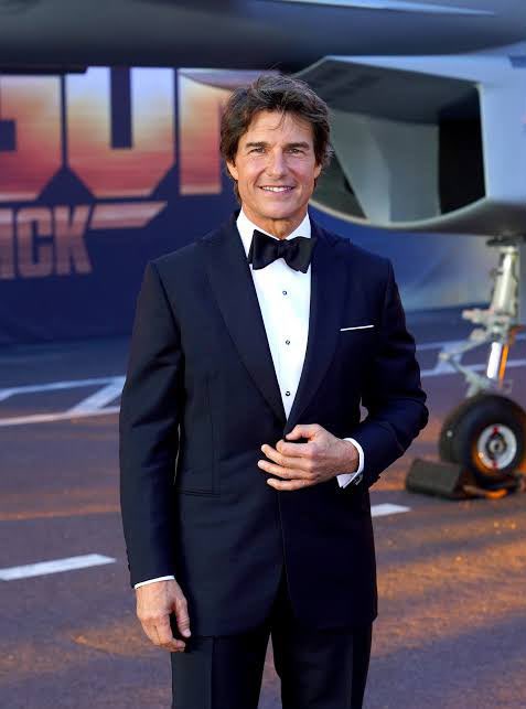 LilyN_1's tweet photo. I honestly can’t remember the last time I looked at a Tom Cruise movie’s box-office numbers and thought, “Damn, this is BAD.”

But that’s exactly what’s happening with Digger.

The film opened to roughly $7.5 million domestically, making it Cruise’s weakest opening in nearly two decades. That’s shocking when you consider the man has spent the last several years turning his movies into genuine theatrical events with Top Gun: Maverick and the Mission: Impossible films.

And I think part of the problem is that Digger is almost the complete opposite of what audiences have come to expect from Tom Cruise.

This isn’t Cruise running, fighting, flying planes or performing some insane stunt.

He’s playing Digger Rockwell, a wealthy oil tycoon, in Alejandro González Iñárritu’s dark, bizarre environmental satire. It’s much closer to the kind of character-driven, strange material Cruise explored earlier in his career with films like Magnolia and Tropic Thunder.

And honestly, I respect the decision….🧵