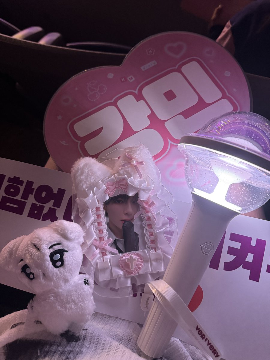 luvforkkang tweet picture