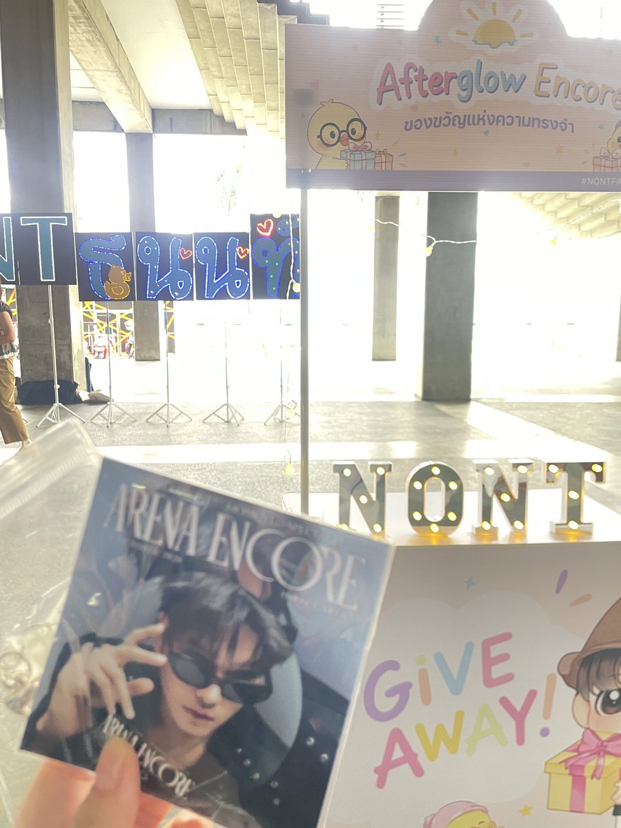 SuthiraY's tweet photo. #THEMOMENT_ARENAENCORE https://t.co/gobLFHwm6u
