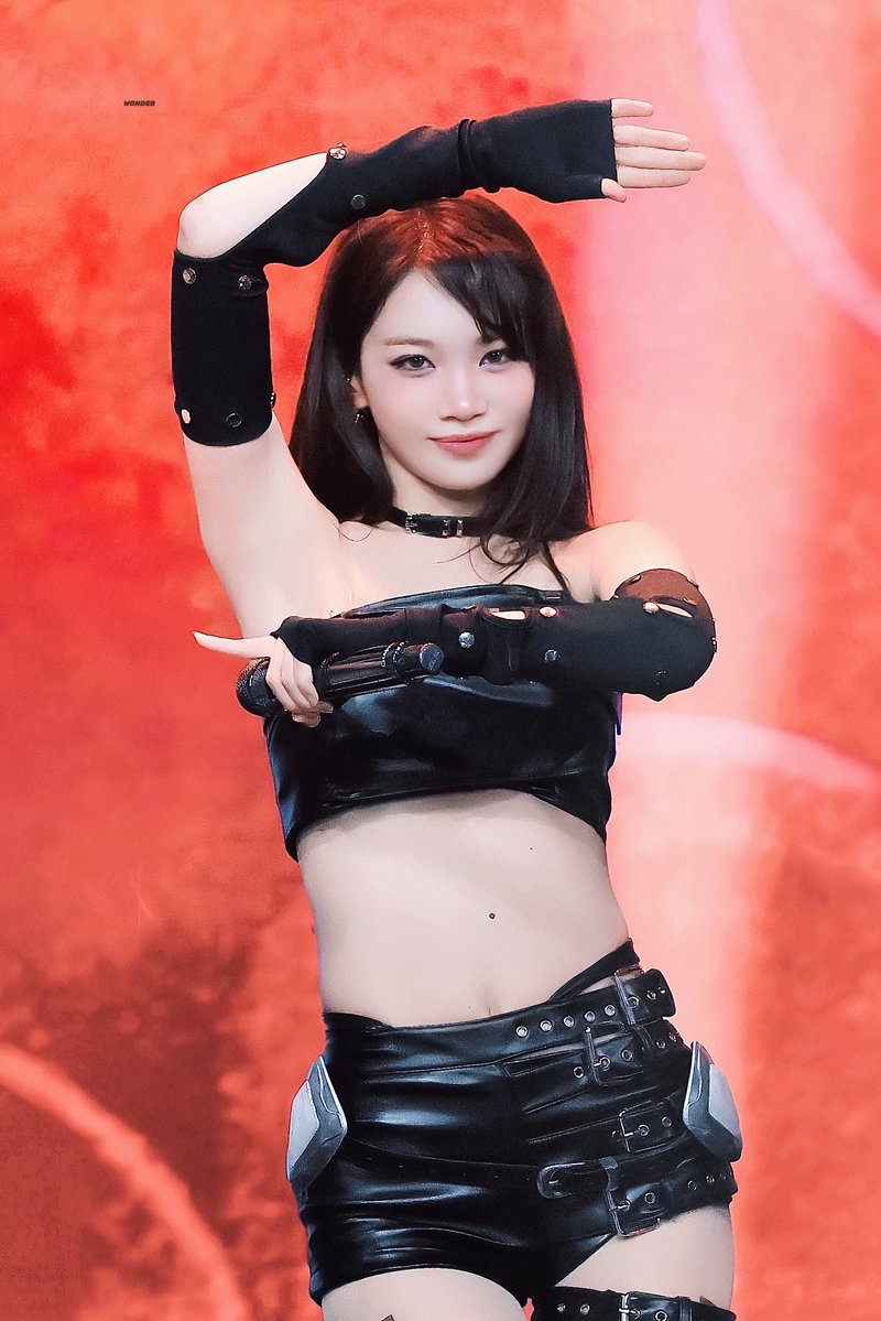wonder_0801's tweet photo. 260913 blizzzcon

#르세라핌 #LE_SSERAFIM 
#김채원  #KIMCHAEWON https://t.co/ptMK3HUjdc