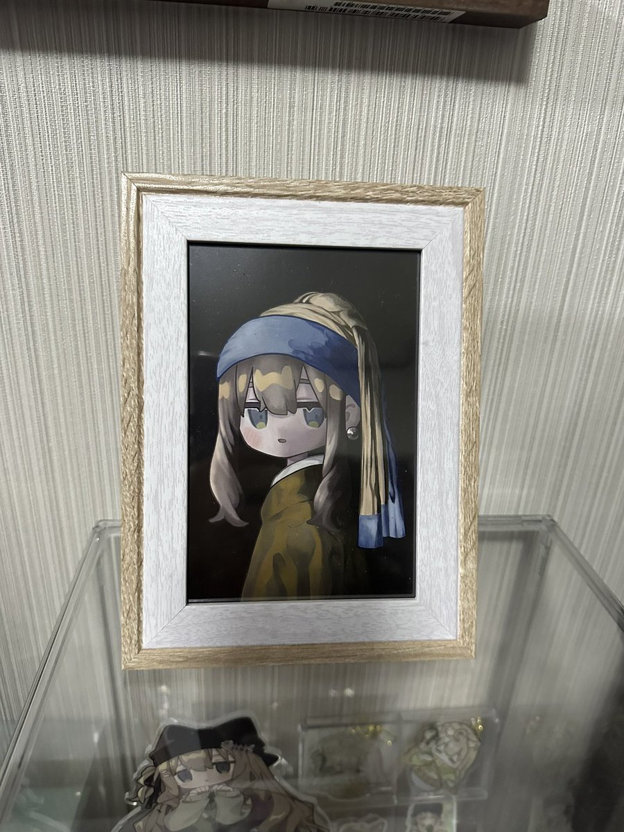 haruru184's tweet photo. ダイソーにハガキサイズのフォトフレームあったので買って来ました！縁も絵画っぽくってめっちゃ良さそう🥰 https://t.co/tXL6CsbKVR