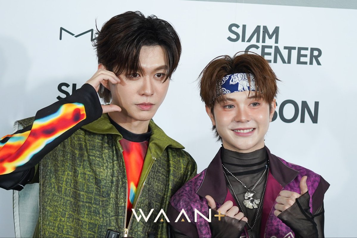 WAANPLUS's tweet photo. “บีเวอร์ - ต้นหลิว” ในงาน " Bangkok International Fashion Week 2026 - Visionary Stage at Siam Center " 
.
BEVERTONLIEW AT SIAM CENTER BIFW26
#SiamCenterBIFW2026xBEVERTONLIEW
#bbverpj #tonliewmtp #บีเวอร์ต้นหลิว #BeverTonliew
#WAANPLUSUpdates https://t.co/JVZmHsWQ45
