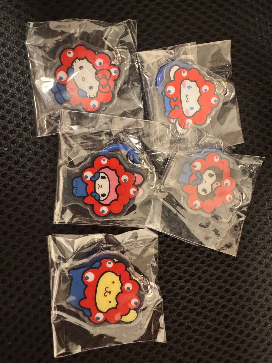 petape_tatan's tweet photo. 【讓渡/買取】
めじるしアクセサリー画像ごとで買取してくださる方いらっしゃいますか？

譲  画像ごとのめじるし、チャーム
求  定価＋送料(ヤフフリ、メルカリ通す場合は＋手数料)

郵送交換のみ
お気軽にお声かけください！ https://t.co/jGrUmBpm5m