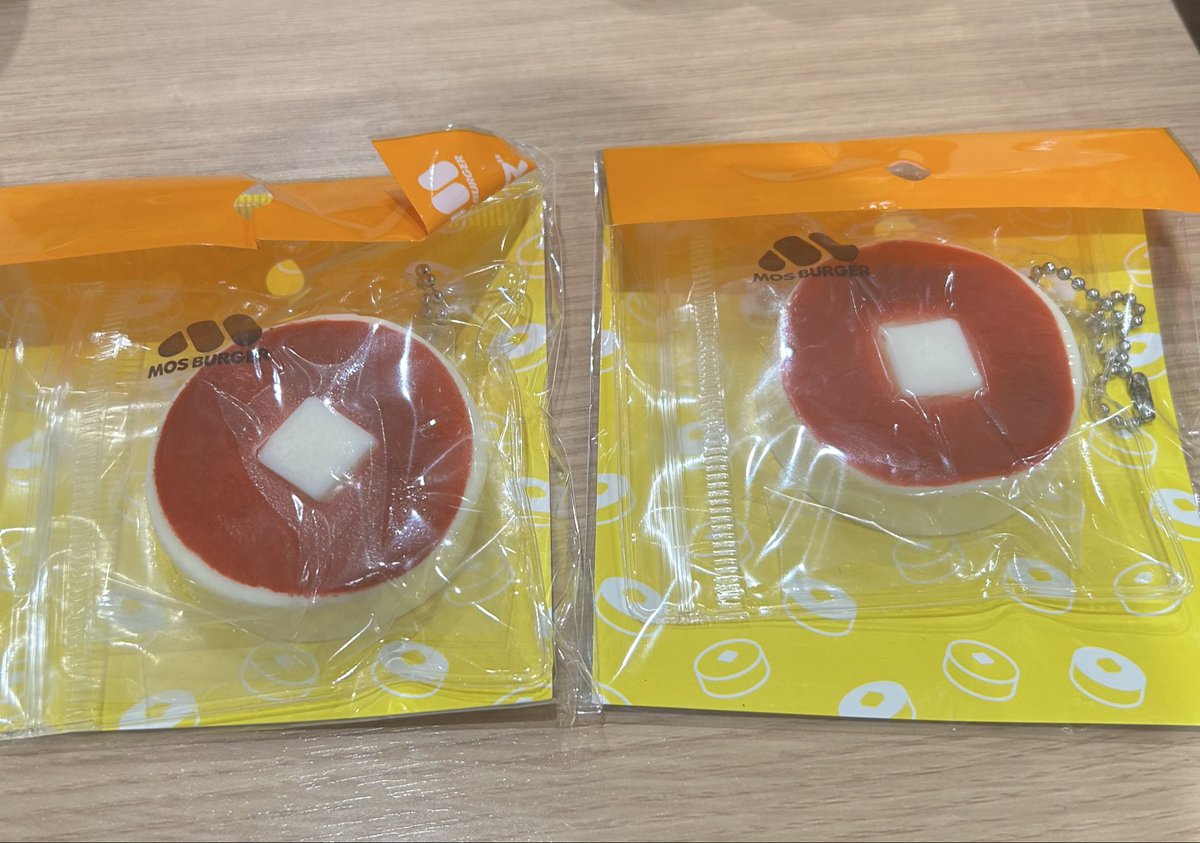 yoshitaka628's tweet photo. 朝イチでモスバーガーに行ってスクイーズをGet😊どうしてこれが流行っているの⁉️ https://t.co/UbWjVMNmP1