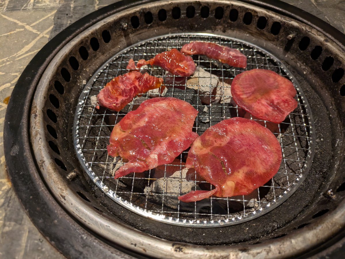 eleki21's tweet photo. 焼肉してきた
腹パンパン https://t.co/CHoFYufaLt
