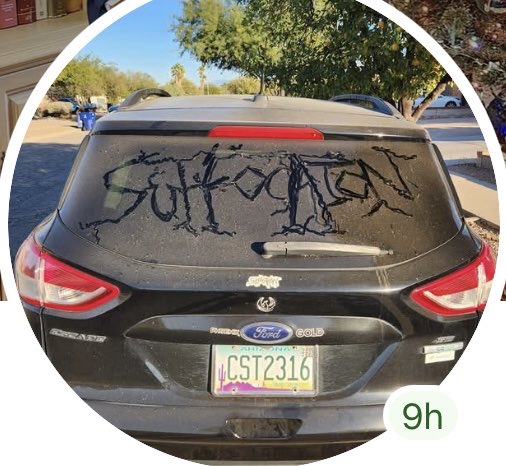 fantine000's tweet photo. My parents don’t understand why I’m weird bc they forgot that we took in my extremely schizophrenic cousin who is stuck in the 1980s for three years https://t.co/xdZPui1Unm