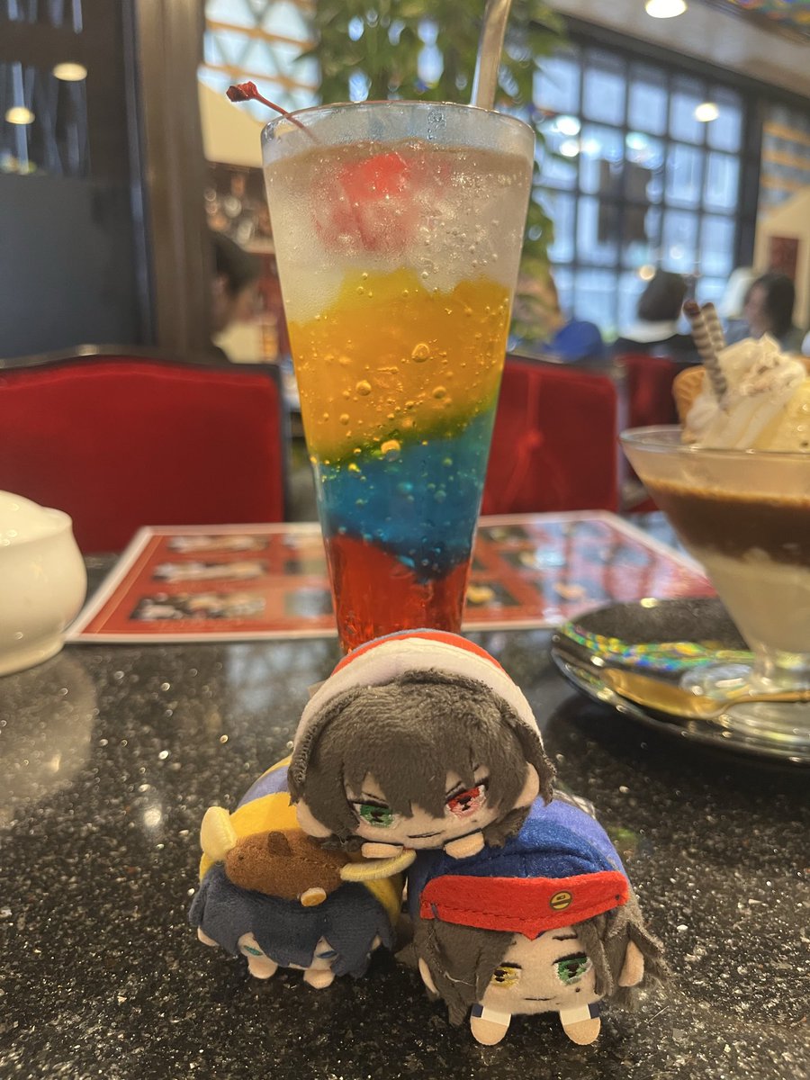 MoonSammer's tweet photo. ライブビューイング前に来てみた！めっちゃ美味しい！！！ https://t.co/ZrGg2R2yf1