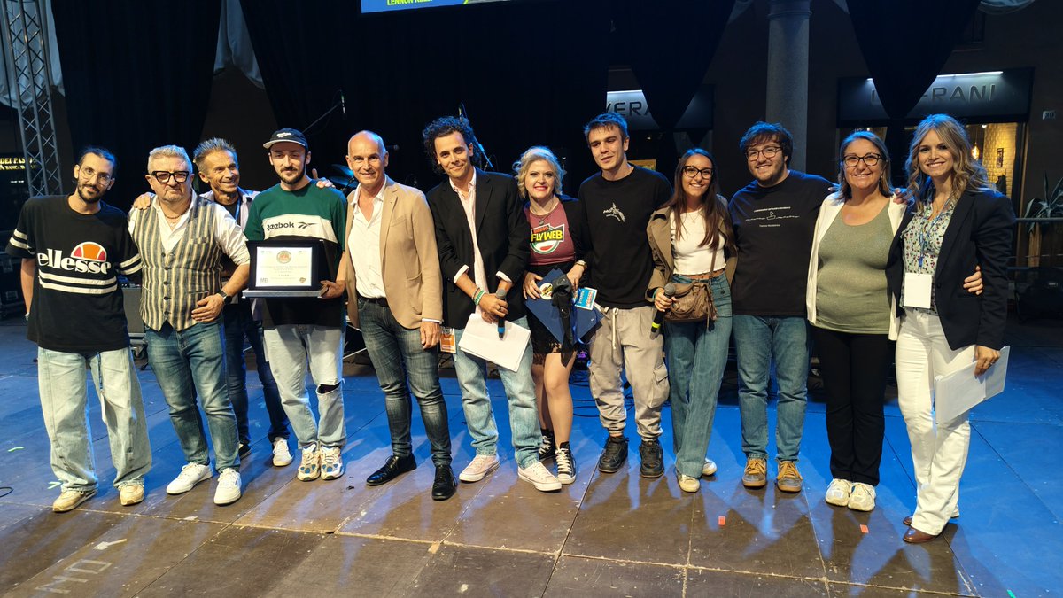 cislromagna's tweet photo. Ieri sera sul palco principale del @MEI_Meeting di Faenza premiazione di 1 44 9 8 vincitore dell'undicesima edizione del Premio nazionale "La Musica è Lavoro" Luigi Miserocchi promosso da @Cisl_ER Fai Cisl Romagna @cislromagna .
@CislNazionale @FlywebRadio https://t.co/3HlHQVUiSM