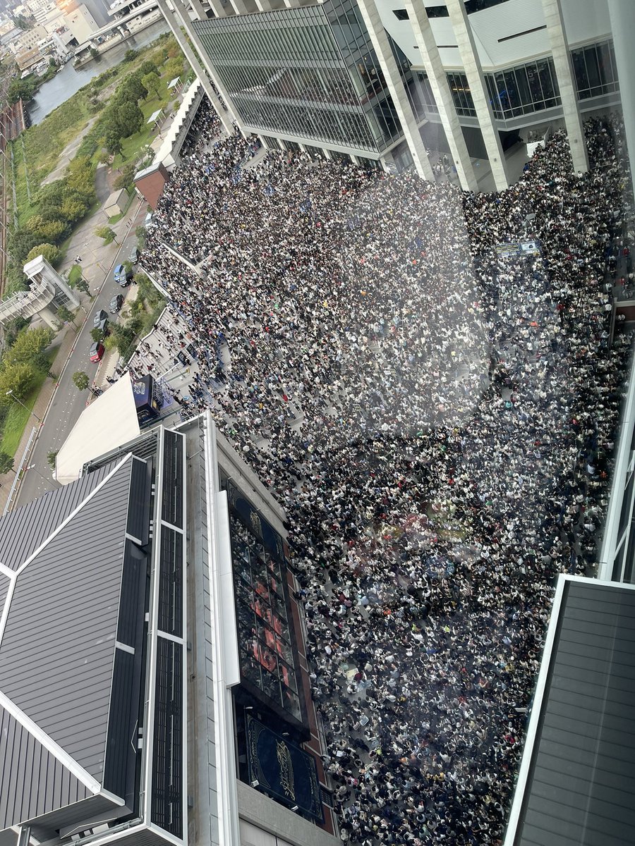 dogwoodchaaan's tweet photo. えぐすぎる。
ナイト公演の方、早め早めに入場口へ向かうことをお勧めします！全く列が動かず、入場できません！！

#からぴち　#からぴちパラダイス2026 #Kアリーナ https://t.co/Fz0D7nsFzJ