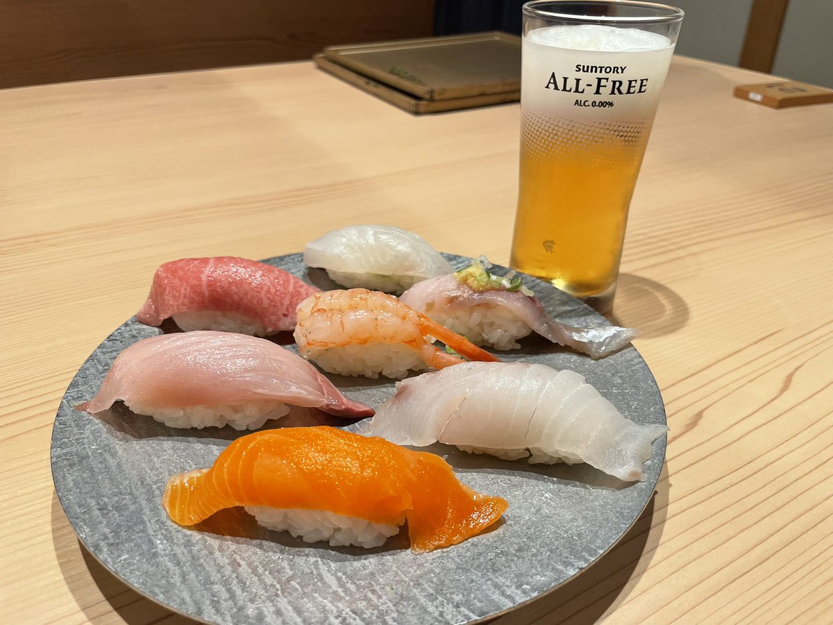 atsuki0723176's tweet photo. 新潟に勝利！

現地組も配信勢もお疲れ様でした！

ノンアルビールと寿司食べて大阪帰ります🚗

#セレッソ大阪ヤンマーレディース https://t.co/a38t1PPH9s
