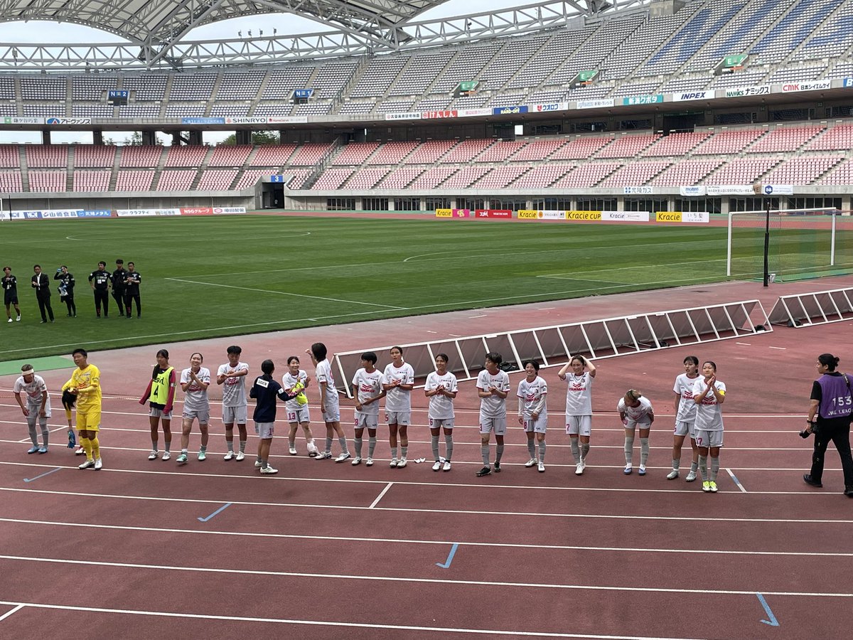 atsuki0723176's tweet photo. 新潟に勝利！

現地組も配信勢もお疲れ様でした！

ノンアルビールと寿司食べて大阪帰ります🚗

#セレッソ大阪ヤンマーレディース https://t.co/a38t1PPH9s