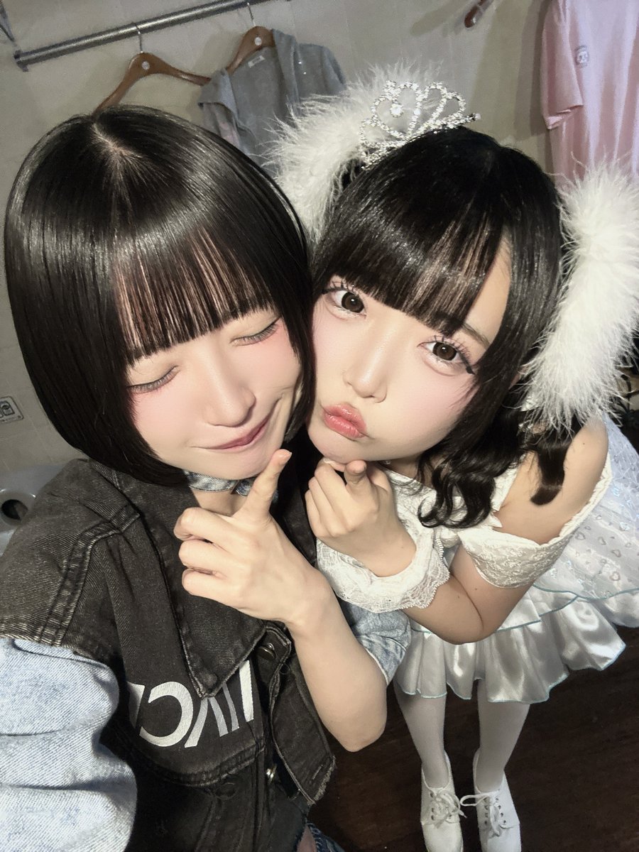 MIU_KMITC's tweet photo. うみせな卒業ありがとうございました🎓💐

1年半、一緒に活動できて本当に良かった。楽しいだけじゃなくて辛いことも沢山あったけど、一緒に乗り越えてくれたから今日の景色が観れたと思う。

5人のKAMAITACIを見届けてくれてありがとう！みんなの声沢山届いてた>_< https://t.co/ibVwPT6j2G