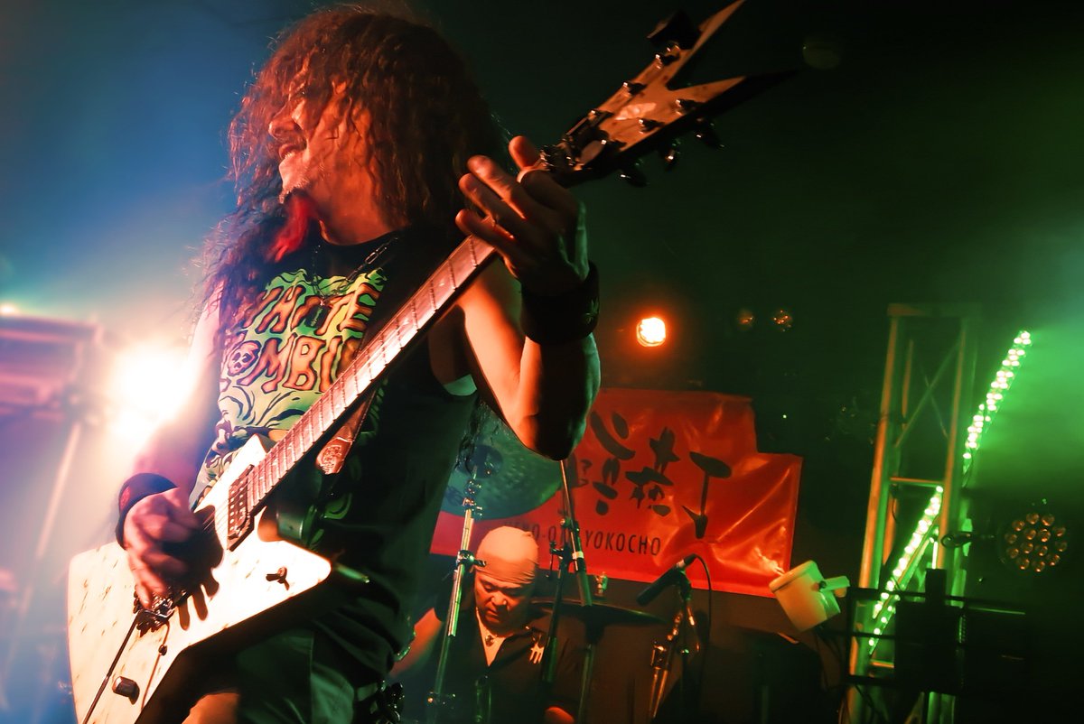 carboyfromhell's tweet photo. #川崎COWBOYS 上野ライブありがとうございました！！

次回は…未定だ…やり損ねたな！

Getcha pull！

"Check out [ KawasakiCowboys / 川崎COWBOYS ] on YouTube!"

#pantera 
#dimebagdarrell https://t.co/h7ygc701eN