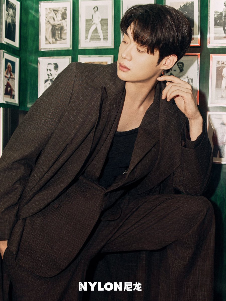 anhiyoonik's tweet photo. Kim Yoonsik and LACOSTE make an exciting pairing in Paris.
Grateful to LACOSTE. The soft strength in Kim Yoonsik’s aura creates such a beautiful dialogue with your brand aesthetic.

KIMYOONSIK LACOSTE SS27

#KIMYOONSIKxLacoste
#YOONSIKPFWSS27 https://t.co/DuJgib1eW6
