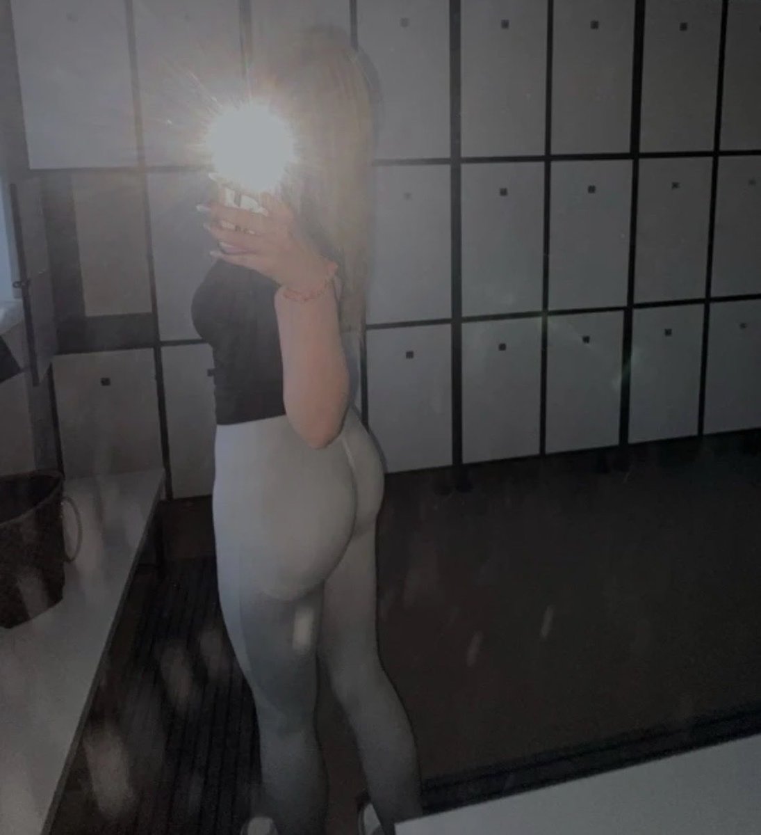 hotmerryx's tweet photo. Bardzo spocił mi się tyłek.. https://t.co/2ZFnuz551s