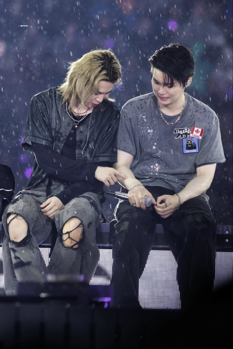 YOONMIN3638's tweet photo. มึงขอคนเข้าใจสักคน กุไถแกลลอรี่เจอ เซฟไว้นานแล้วแหละ พี่ยุนกิให้สัมภาษไว้ตั้งแต่ 2014 ปัจจุบันคนที่ตรงกับคำตอบที่สุด มันจะเป็นใครไปไม่ได้เลยถ้าไม่ใช่😭 https://t.co/UPL04PIsKM