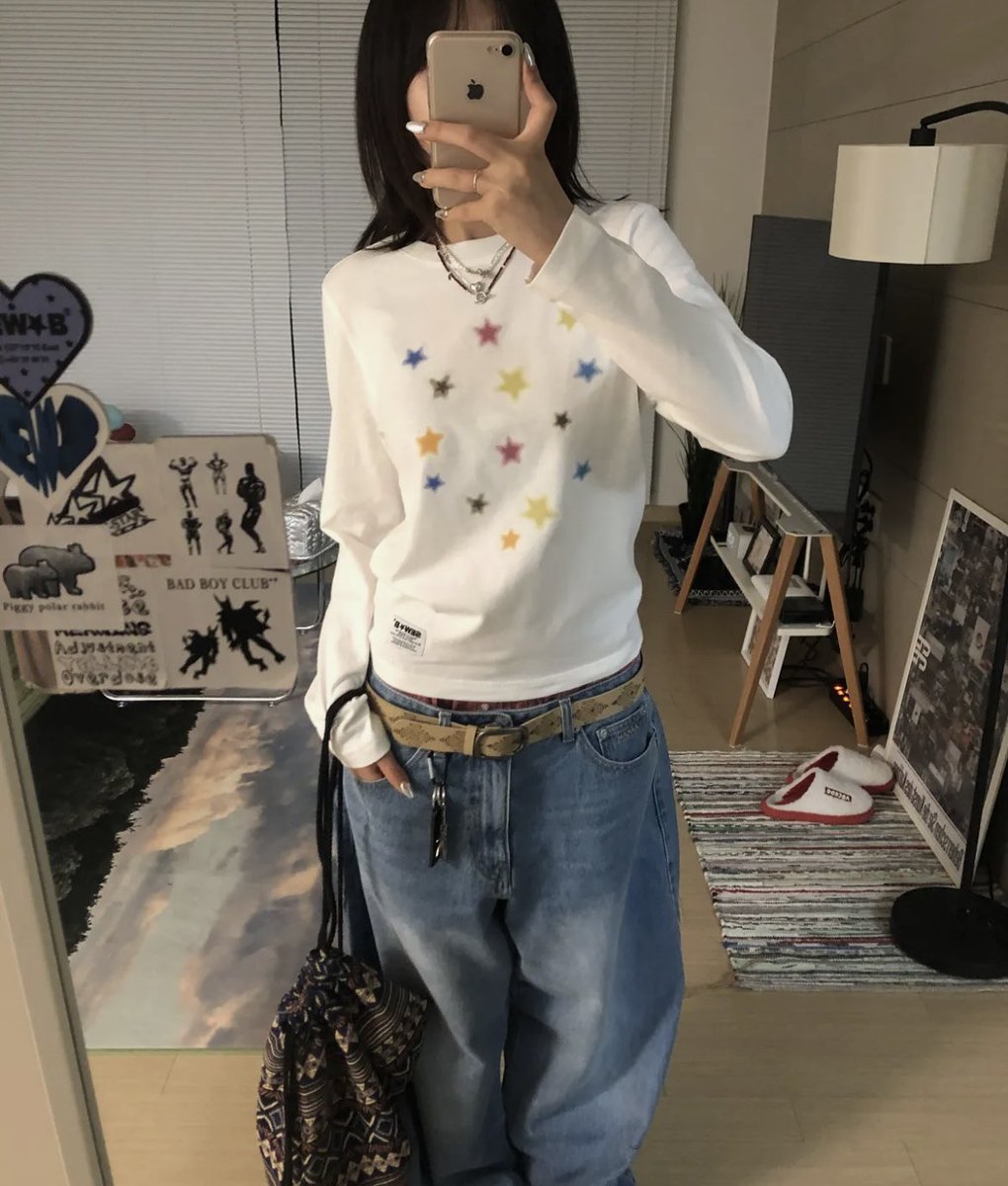 chilluuuui's tweet photo. 무신사 추석 애프터 세일 내일까지임 !!
더 추워지기 전에 롱슬리브 하나 장만해야겠지♡

꒰໓ 가을 롱슬리브 &amp; 후드 추천 타래 ໕꒱ https://t.co/8ykiB3pzkh