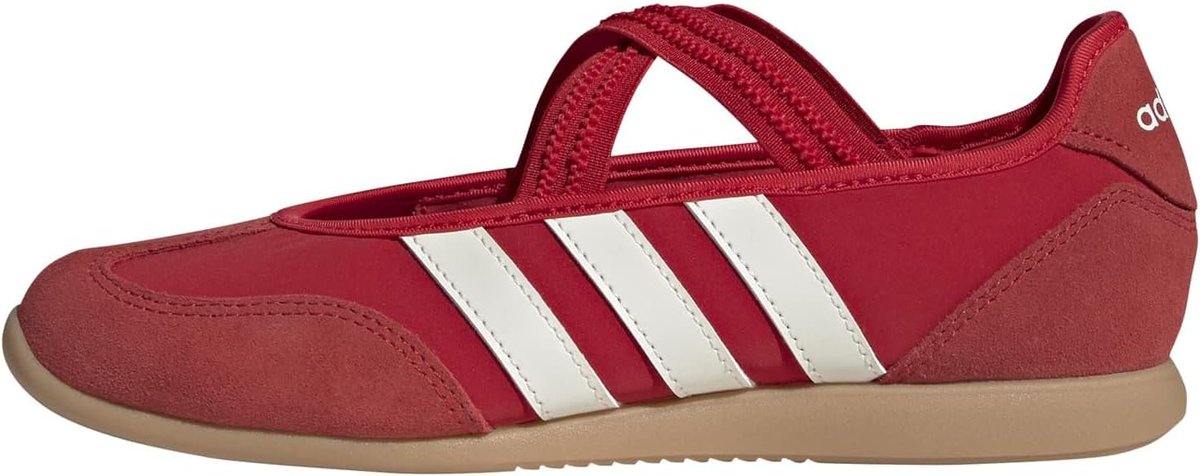 TheDealsVault's tweet photo. adidas Women's Barreda Mary Jane Sneakers at $69.96

https://t.co/XWQ5FKk79e

#adidas #Barreda #Sneakers https://t.co/xIseFSbUUY