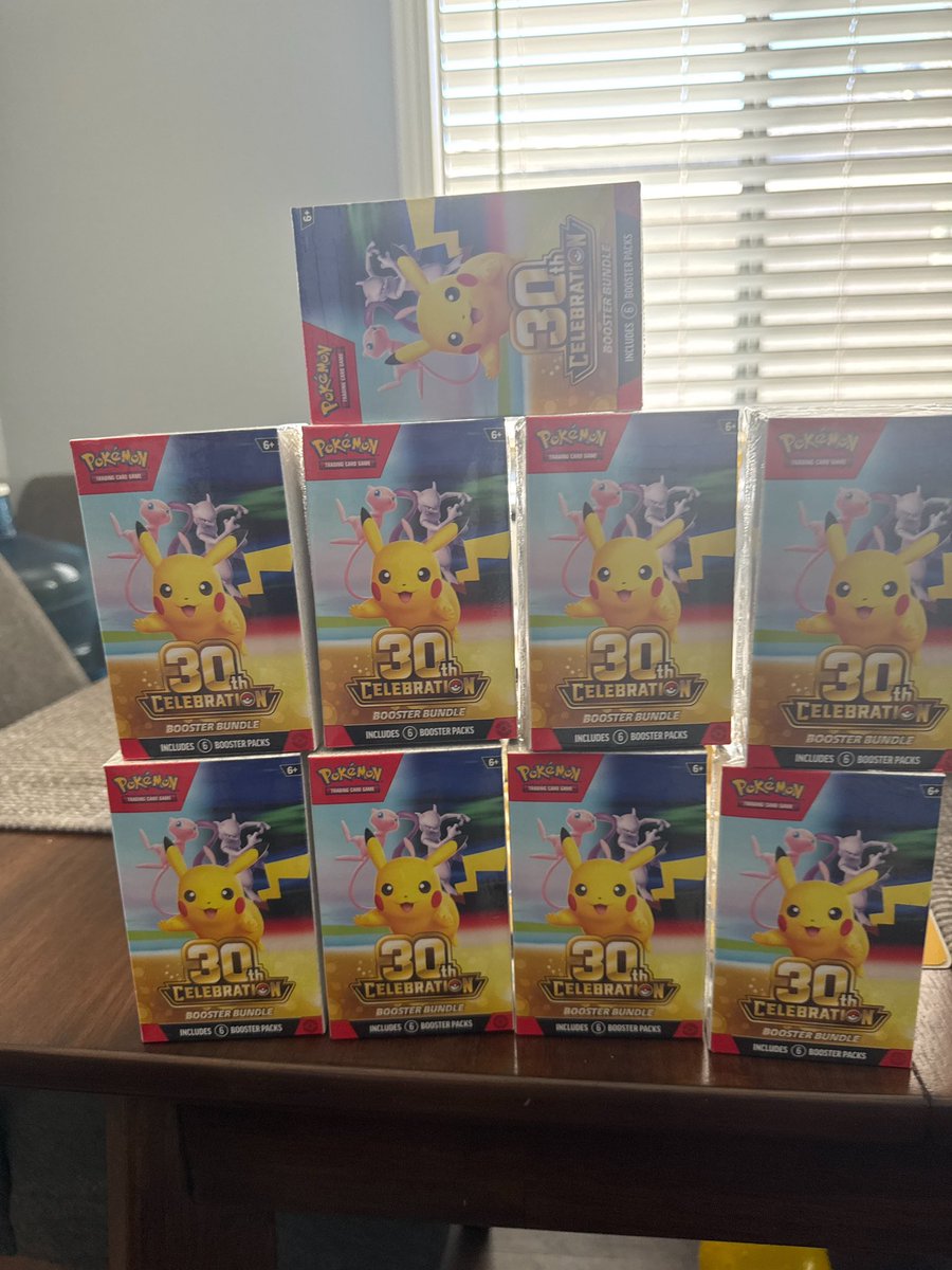 ValvedJae's tweet photo. 🎁 5 lucky Pokémon fan is taking this home. Winners will be chosen on friday

Follow
&amp; Like,
Repost and Follow me
Comment your favorite Pokémon

5 winner. That's it. Good luck 🍀 https://t.co/3m6ZydoLcQ