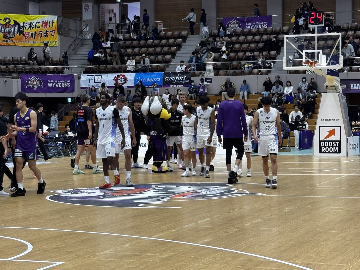 banno_sports's tweet photo. 試合終了
タフな試合を勝ち切りました!
FE名古屋92-82 山形
2026/10/4(Sun)🆚山形②
#FE名古屋 #FEVER
#覚悟90000 https://t.co/gMFgCh4gbb