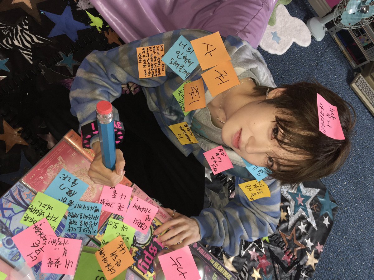 still39PM's tweet photo. 月が君よりきれいだね
⬆️もうそれは月がめちゃめちゃ綺麗なだけの夜で草 https://t.co/4ZxEgR568a