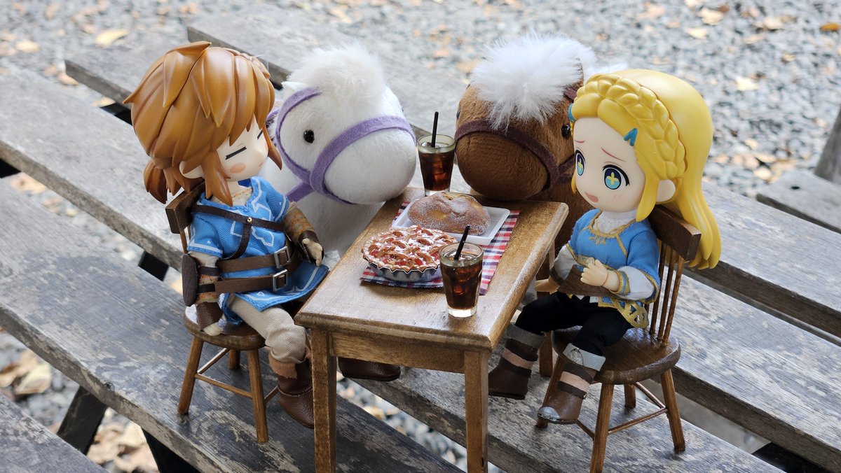 raffnea's tweet photo. 경주여행🥰🥰
#넨도 #오비츠 #nendo #ob11 #젤다 #zelda #legendofzelda https://t.co/qyhz5rfbqK