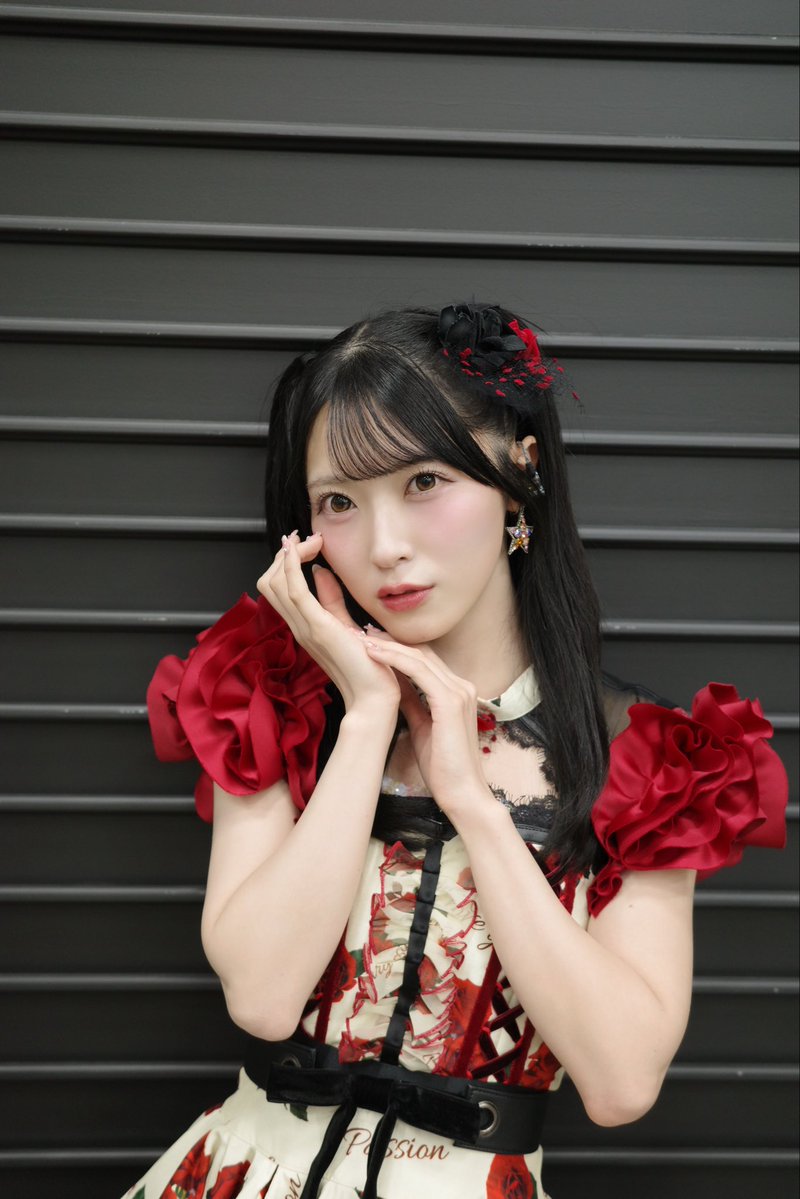 airi_sato0624's tweet photo. AKB48 69枚目シングル
選抜メンバーに選んでいただきました！
本当にありがとうございます。

いつも応援してくださる皆さんと
また大きなステージに進むために
私自身も受け身になるのではなく
貪欲に、がむしゃらに突き進んで行きたいです。

長いシングル期間にはなりますが
ぜひ一緒に楽しみましょう！🤍ྀི