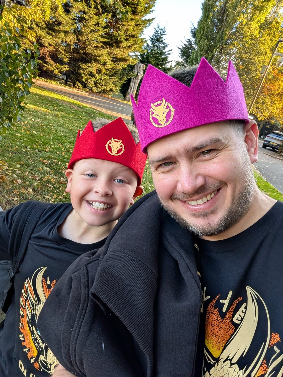 ExcelKOS's tweet photo. #runefest day 2 we coming for you! Gamers come say hi if you see us #osrs https://t.co/sA0fW2SxQO