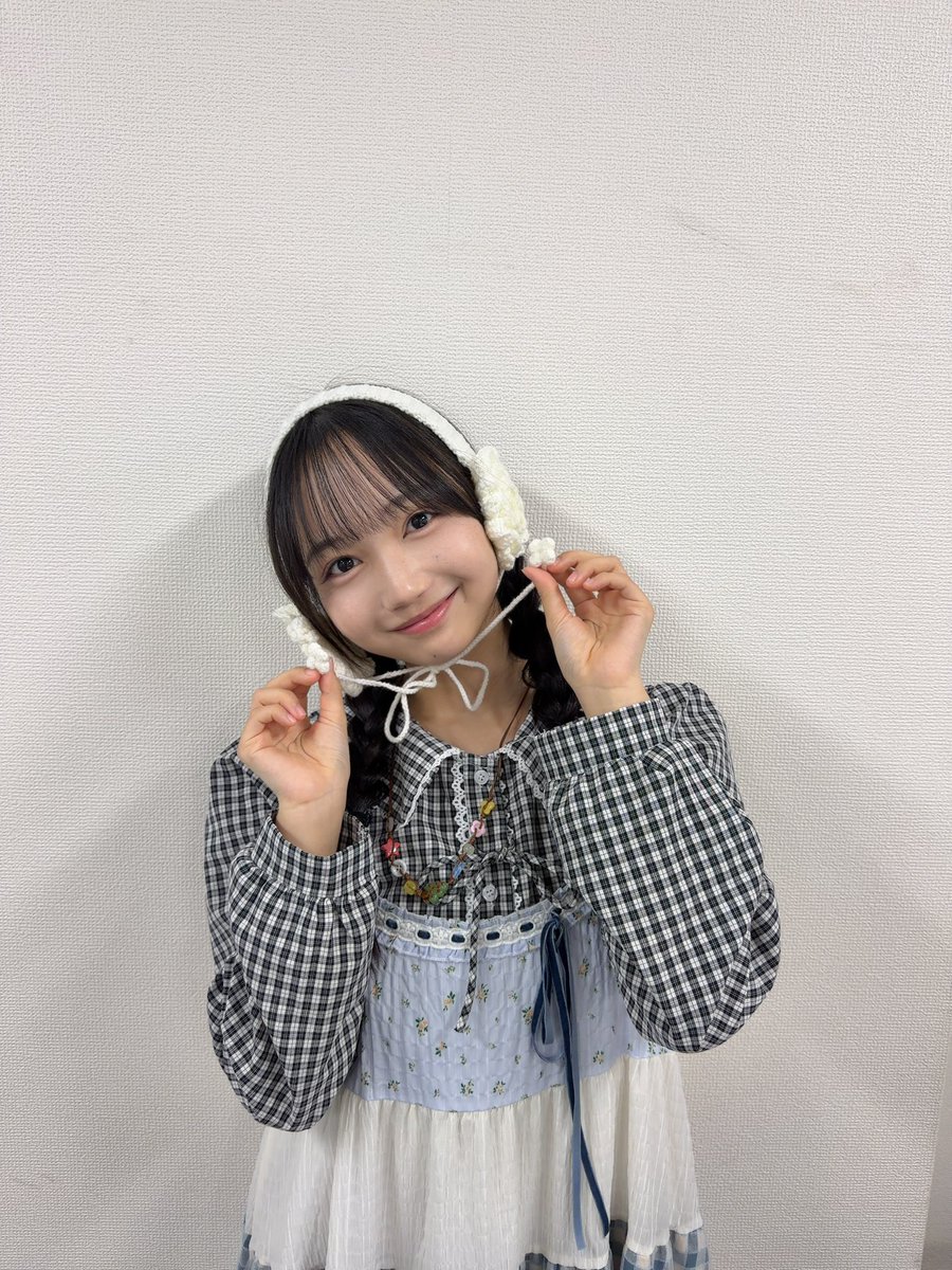 YoshidaMei_0507's tweet photo. オンラインお話会���りがとうございました！！
初めてお会いできた方、いつも応援してくださっている方、様々な方とお話できてとっても楽しかったです！
笑顔届いたかな😊
髪型も変えてみたよ〜🎀
 #吉田めい #HKT48 https://t.co/Rd2lfDnwKY