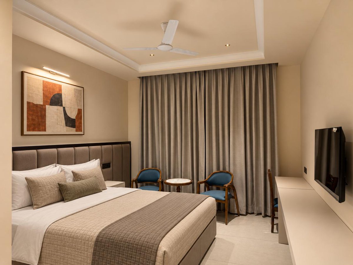 blackmangores's tweet photo. Elevating luxury to new heights. In just a few days, we are thrilled to unveil our brand-new room block: The Shivalik Suites.
Reservations: 97366 70147 https://t.co/pAhvicH79F
#BlackMangoResort #ShivalikSuites #GrandLaunch #ComingSoon #ShivalikRanges #MountainViews https://t.co/PovlpiTwdz