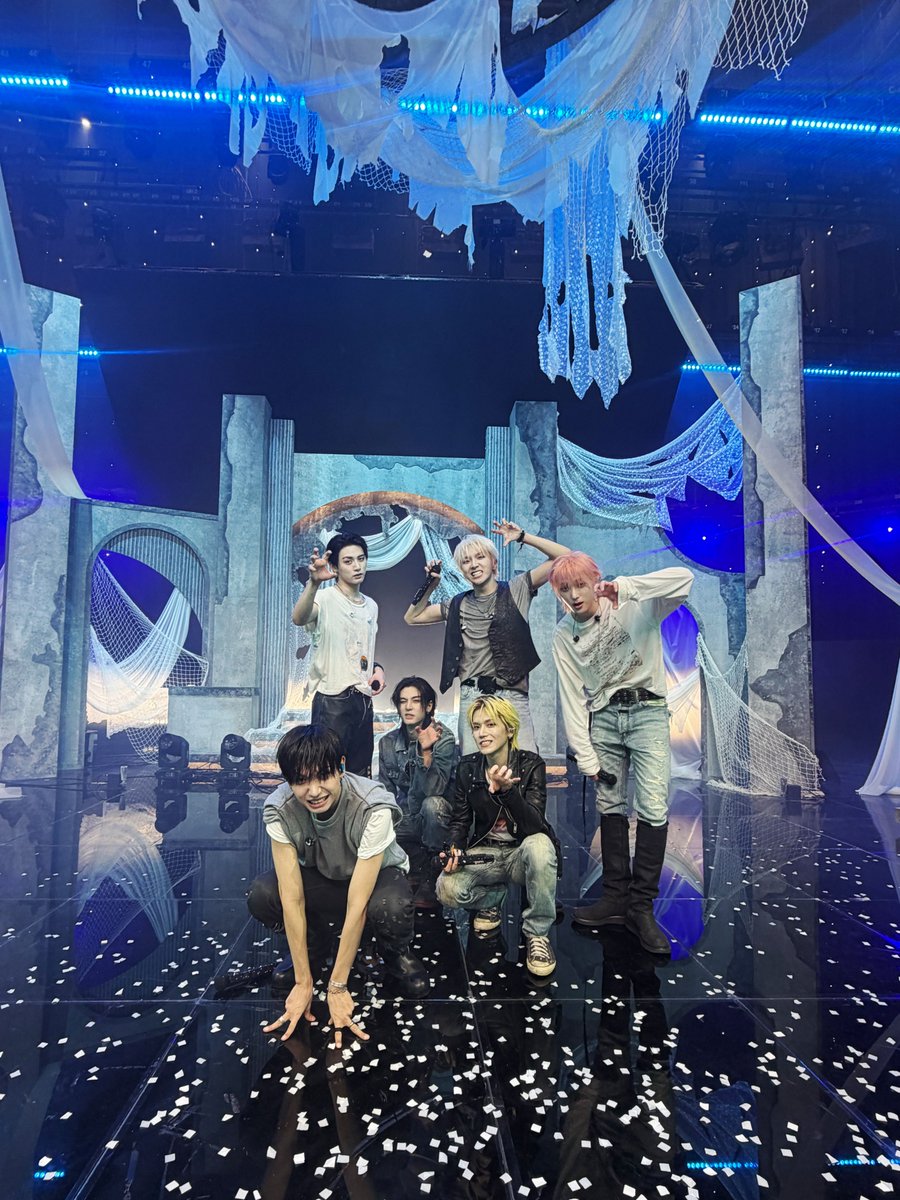 BOYNEXTDOOR_KOZ's tweet photo. 261004 인기가요🚪📸

#BOYNEXTDOOR #보이넥스트도어 #BND
#HOME_DELUXE #ANIMAL
#BOYNOW https://t.co/u3qsAP0Atf