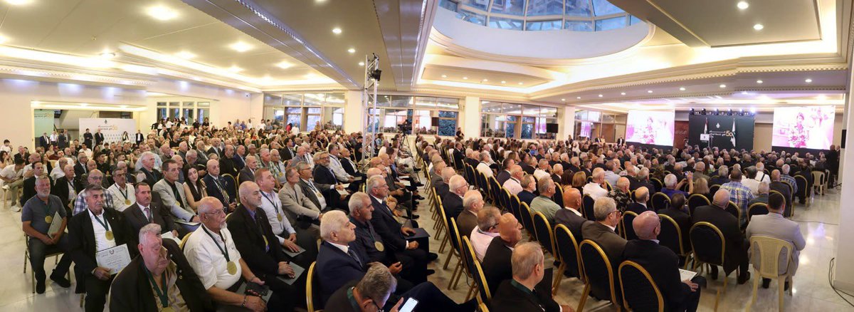 samygemayel's tweet photo. تكريم الدفعة الثانية من خمسيني اقليم المتن الكتائبي https://t.co/Nj4epHQqcr