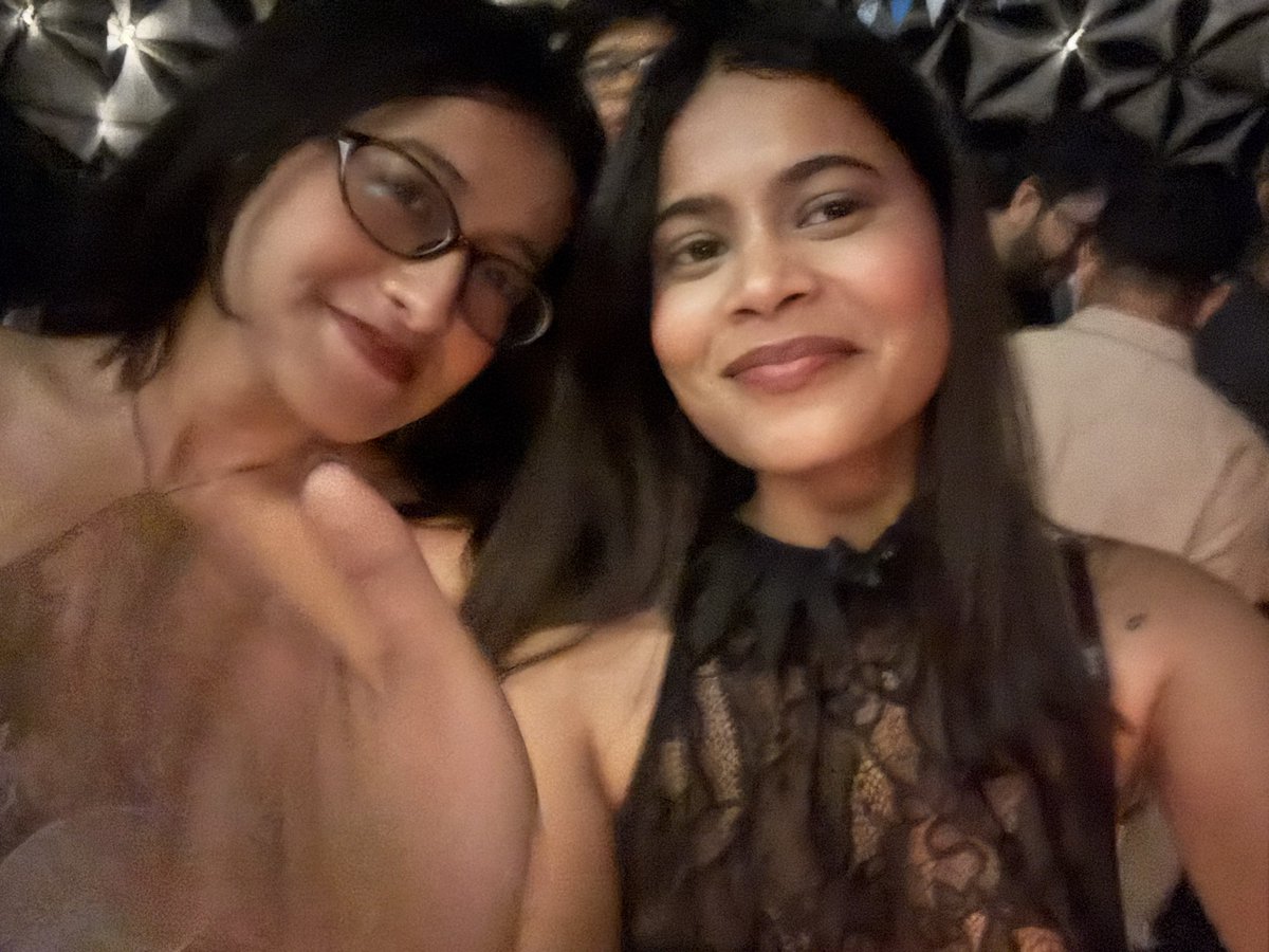 vaadenee's tweet photo. you know it’s crazy when the feet are sore and you have no good pictures.

moonrush2.0 !!!! https://t.co/4OXS6ZRLVP