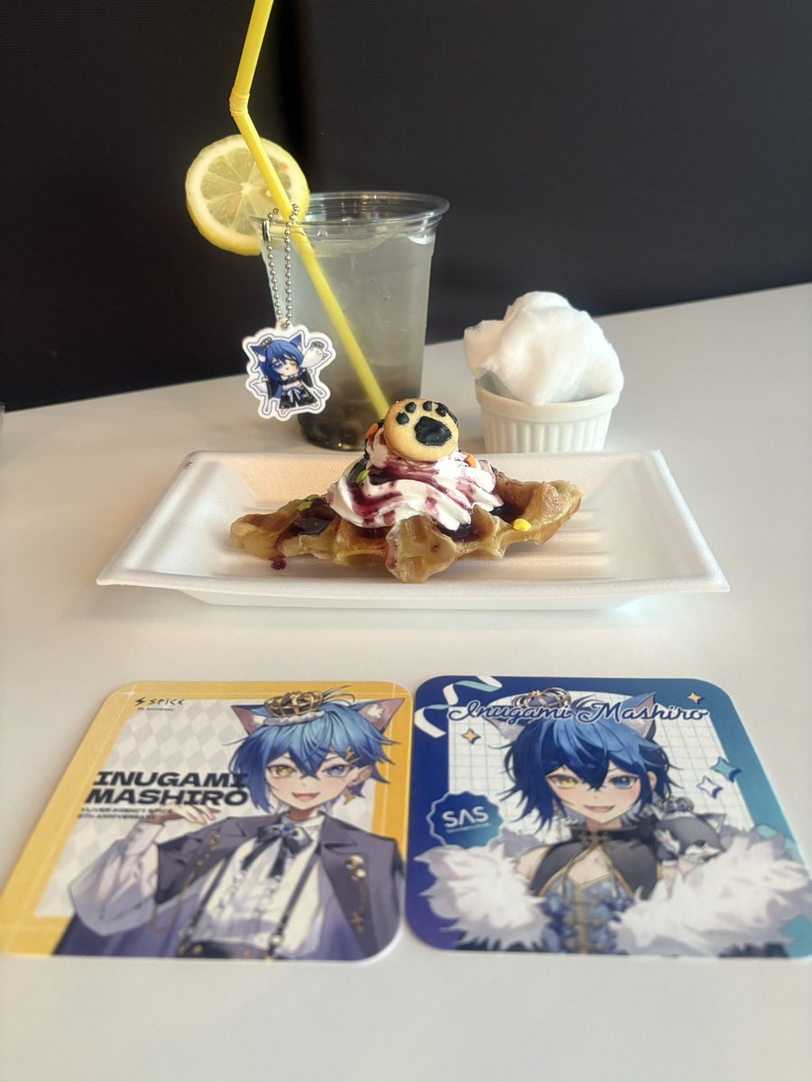 soramori0818's tweet photo. 今回は早くまちろわんのコースター手に入ってよかった!!
まちろの綿菓子にこんな秘密が!!
1番いい出来なのでは???
最強では???
#まちろわん見て
#SAScafe https://t.co/aAXF69BKoE