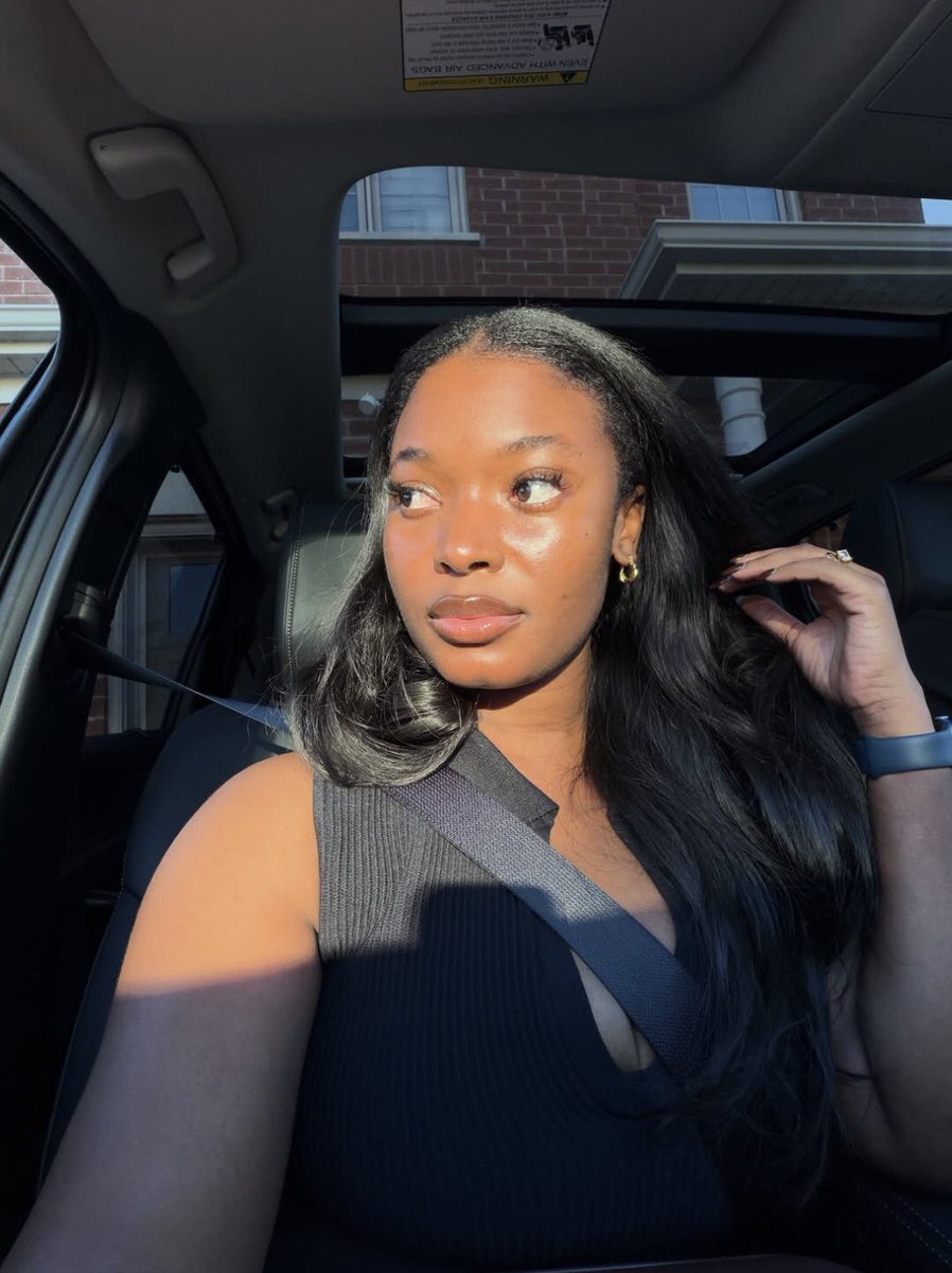floxgem1's tweet photo. Sun kissed🌞😘 https://t.co/BMZ33AWk8N