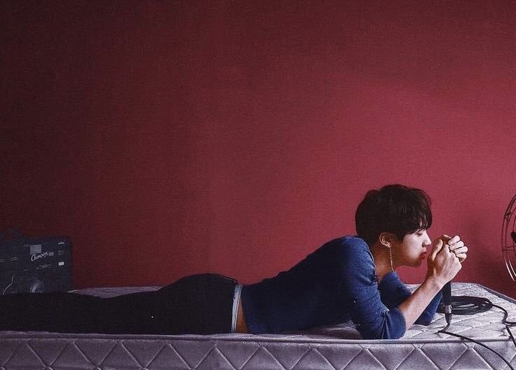 seokjinnienw's tweet photo. Everyone say Thank You Jhope 🩶🖤 https://t.co/L9CotaBrNe