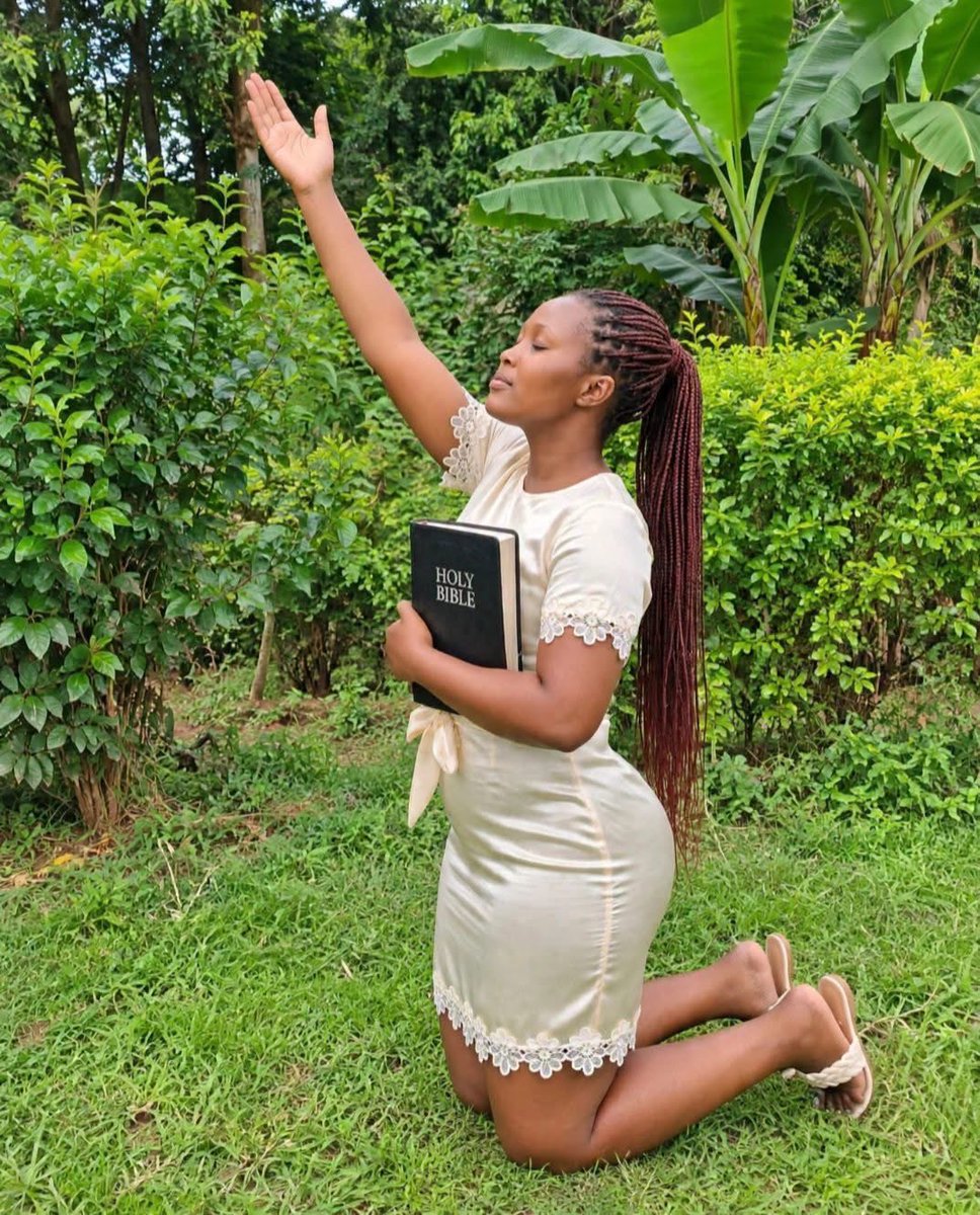 Uwasemutesi256's tweet photo. Blessed Sunday, forgive us our daily bread 🙏 https://t.co/OTS3kB4R0y