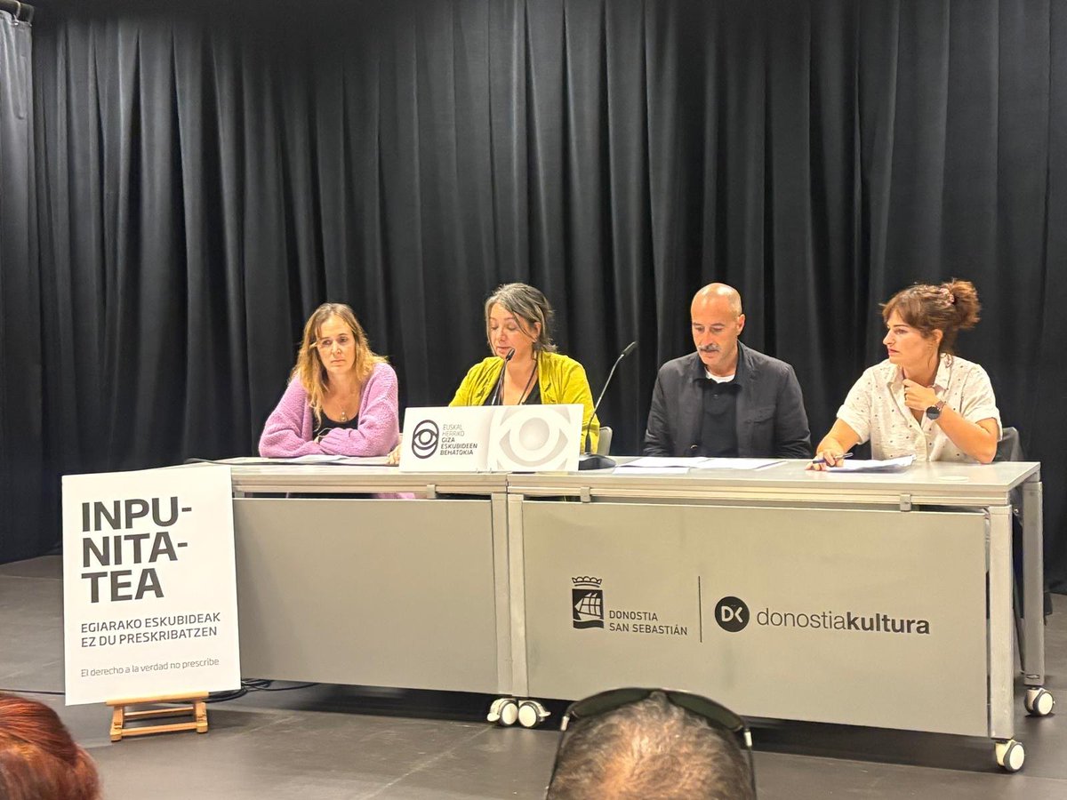 manelmarquez's tweet photo. «Nadie nos quiso escuchar»
29 víctimas piden se revise la verdad judicial sobre sus torturas.

«Exigimos que reconozcan lo que hicieron».

Jóvenes detenidos en 2009 por la Policía y la Guardia Civil con Grande Marlaska como juez instructor.
#EuskalHerria
https://t.co/yB9yca2coz https://t.co/CpeT1PBShd