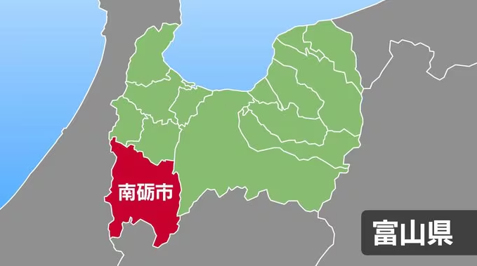 Toyamaken_bot's tweet photo. なんか南砺市の形おかしくね？

←チューリップテレビの資料
　　　　　　　　　普通の地図→ https://t.co/17hokSgSdB