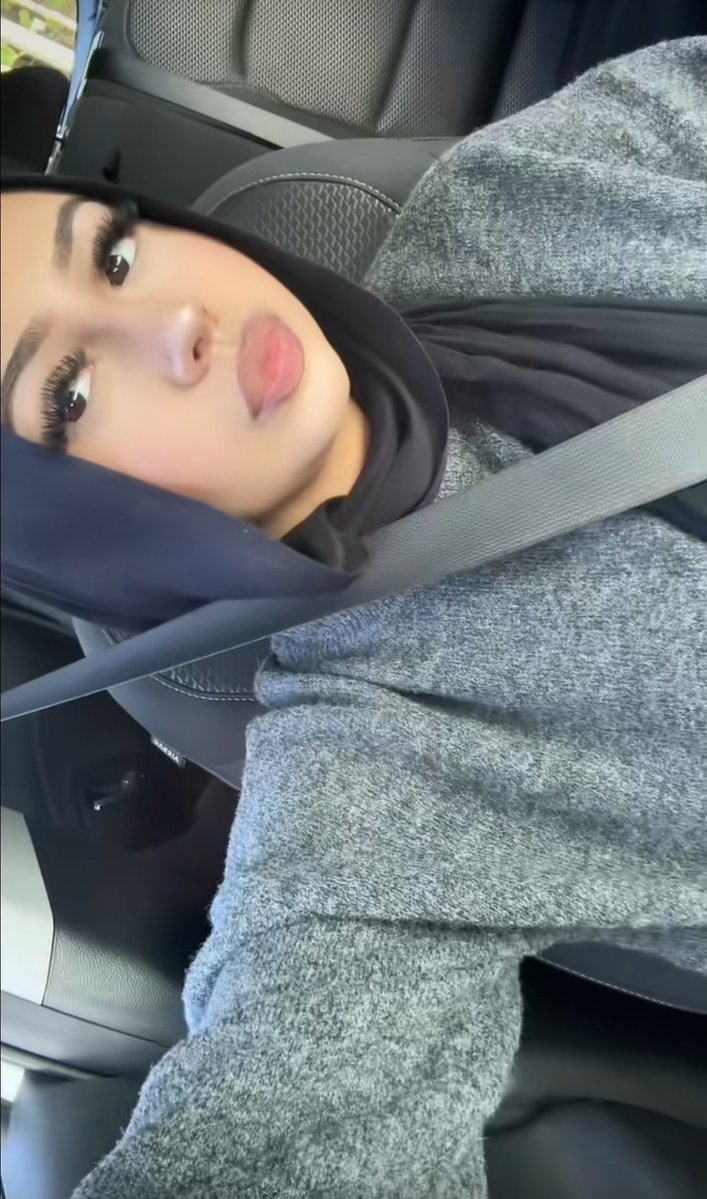 jamjimeccb's tweet photo. Hoejabi has crazy tits https://t.co/7bZh2C49Dv