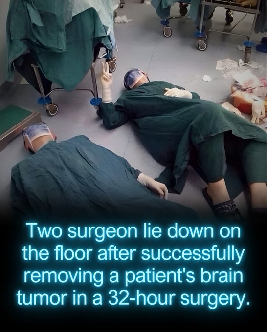 Rainmaker1973's tweet photo. Two surgeons in China have captured worldwide attention after a powerful photo showed them lying exhausted on the operating room floor following a grueling 32-hour brain surgery.

The marathon operation took place at Fujian Medical University Union Hospital in Fuzhou. The team worked without breaks to remove multiple brain tumors and repair a cerebral aneurysm. The complex procedure began at 8:30 a.m. and lasted through the night until the early hours of the next day.

Due to the surgery’s extreme difficulty, the surgeons had to maintain intense focus while delicately navigating critical blood vessels to save the patient’s life. Once the operation was successfully completed and the patient stabilized, the two doctors collapsed from sheer exhaustion. The 2014 touching photo of them resting on the floor quickly went viral on Chinese social media, highlighting their extraordinary dedication.