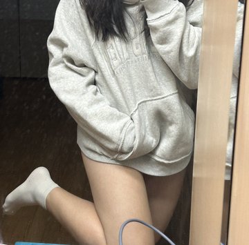 lisa74ir8's tweet photo. 집에 혼자 있으니까 좀 외롭넹
#섹트 #맘눌뎀 https://t.co/3VqtiEmnKd